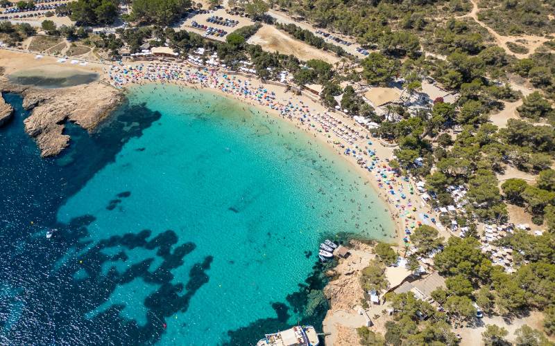 Cala Bassa op Ibiza is het beste strand van Spanje in 2025