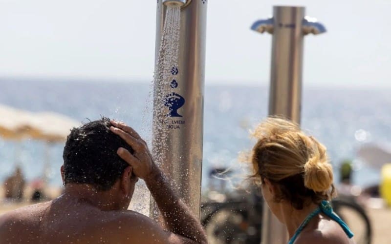 Helft van de stranden aan de Costa Brava zonder douches deze zomer