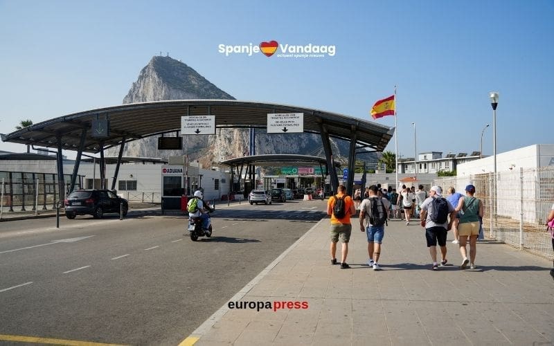 Spanje en VK mikken op januari voor sloop grenshek Gibraltar