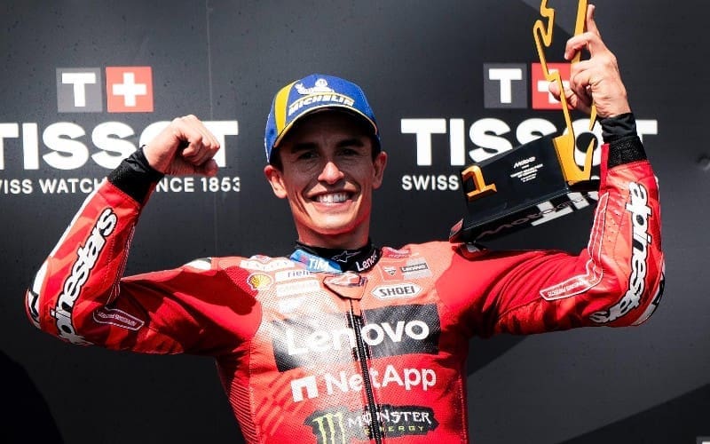 Spaanse coureur Marc Márquez pakt zevende MotoGP‑titel na emotionele race in Japan