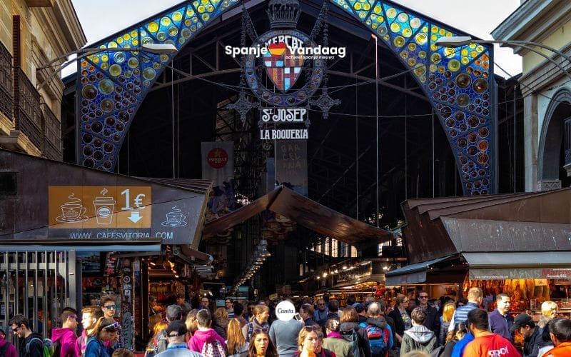 Barcelona pakt La Boqueria Markthal aan om toerisme te verlagen en buurtfunctie te herstellen