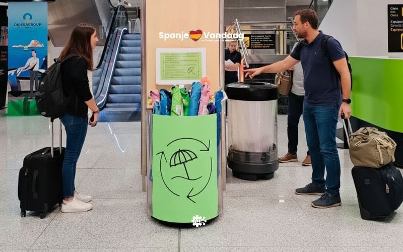 Ibiza geeft toeristen gratis tweedehands parasols op luchthaven