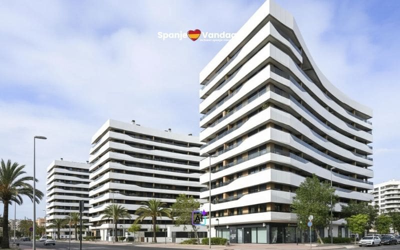 Zwart-witte ‘zebragebouwen’ veroveren de Spaanse steden