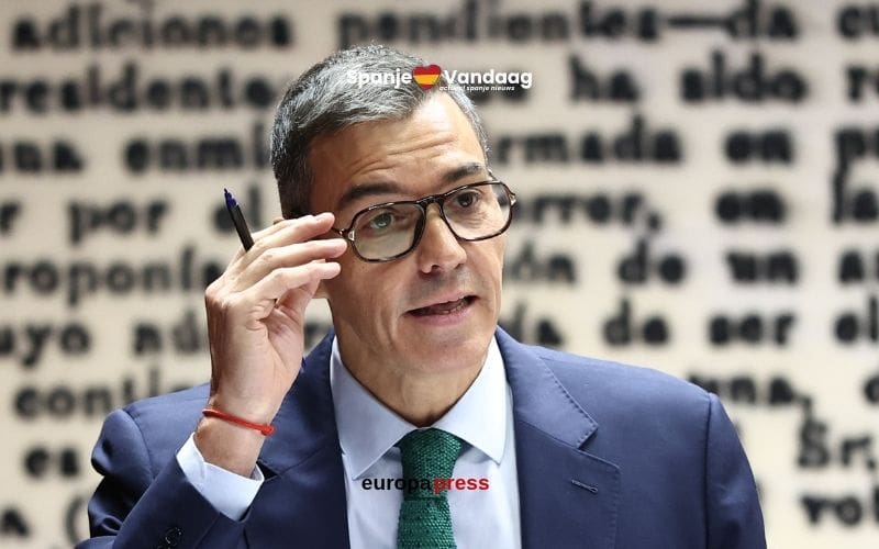 Spaanse media praten over niets anders dan de nieuwe bril van de Spaanse premier Pedro Sánchez