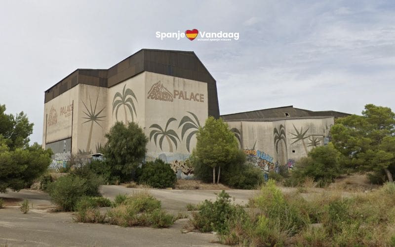 Lichaam van buitenlandse 65-plusser in gesloten discotheek op Mallorca gevonden