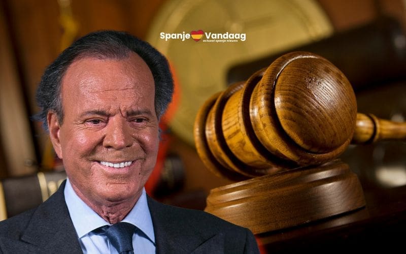 Julio Iglesias ontkent harde beschuldigingen van twee voormalige medewerkers