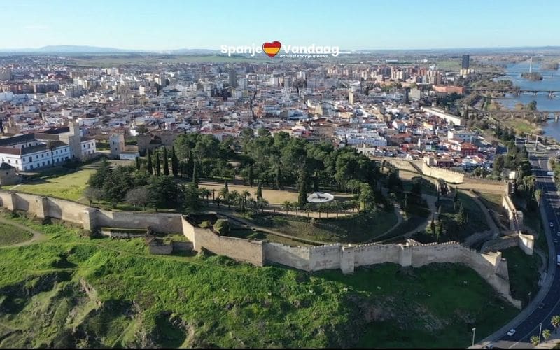 Leer de langste middeleeuwse stadsmuur van Europa en Spanje kennen