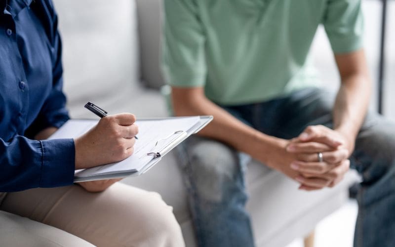 Waarom het lijkt alsof tegenwoordig iedereen in Spanje naar een psycholoog gaat