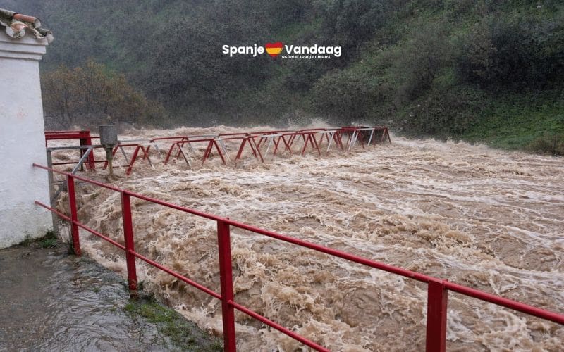 Storm Francis zorgt voor evacuaties en veel overlast in Cádiz en Málaga