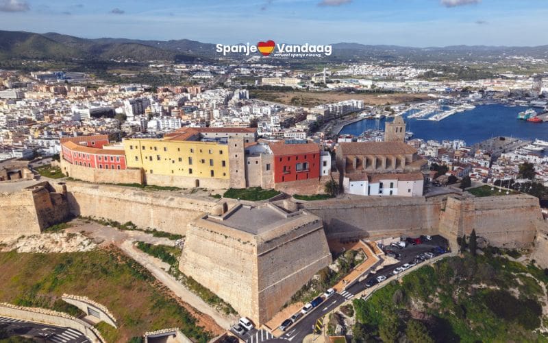 Dit is het nieuwe luxe Parador-hotel van Ibiza van binnen